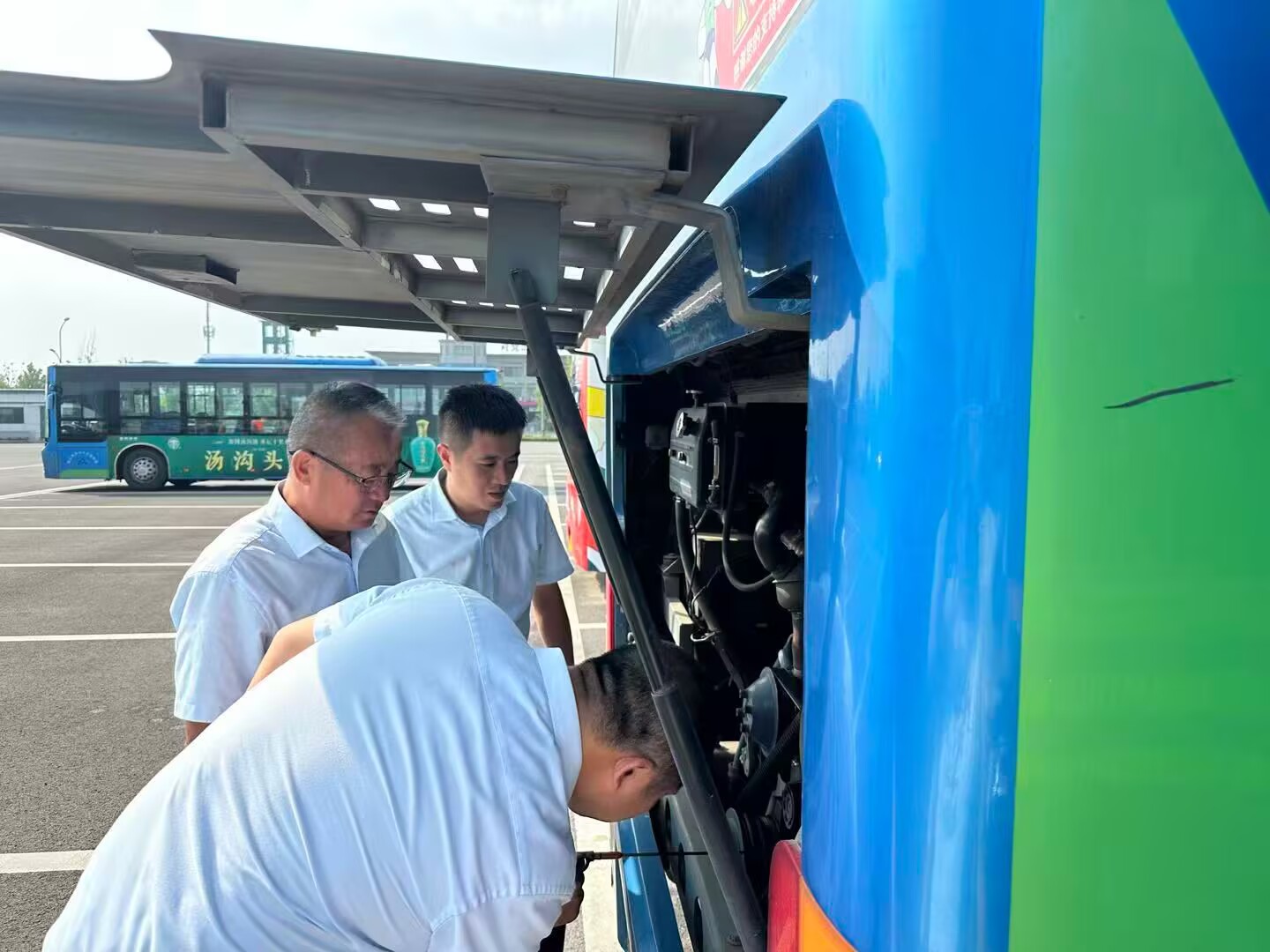 公交集團海通公交公司積極應(yīng)對高溫天氣強化安全管理