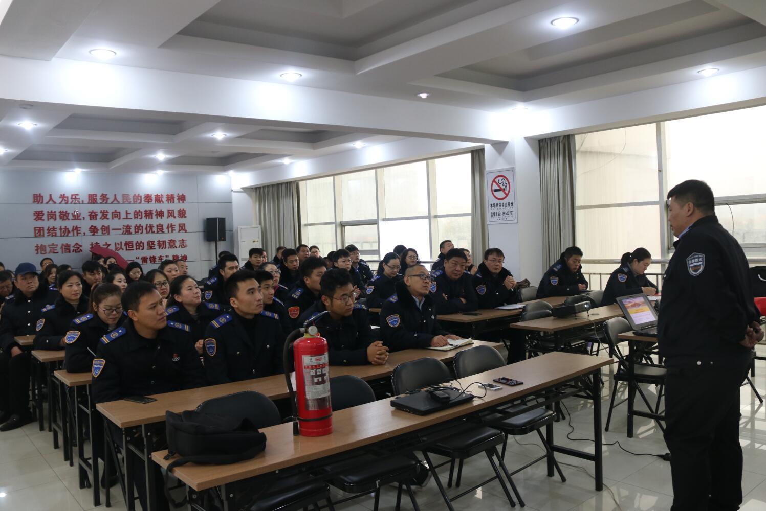 公交集團(tuán)開展“119”消防宣傳日活動(dòng)