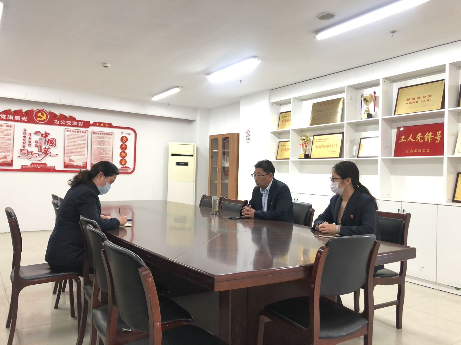 公交集團開展節(jié)前作風檢查，確保廉潔過節(jié)