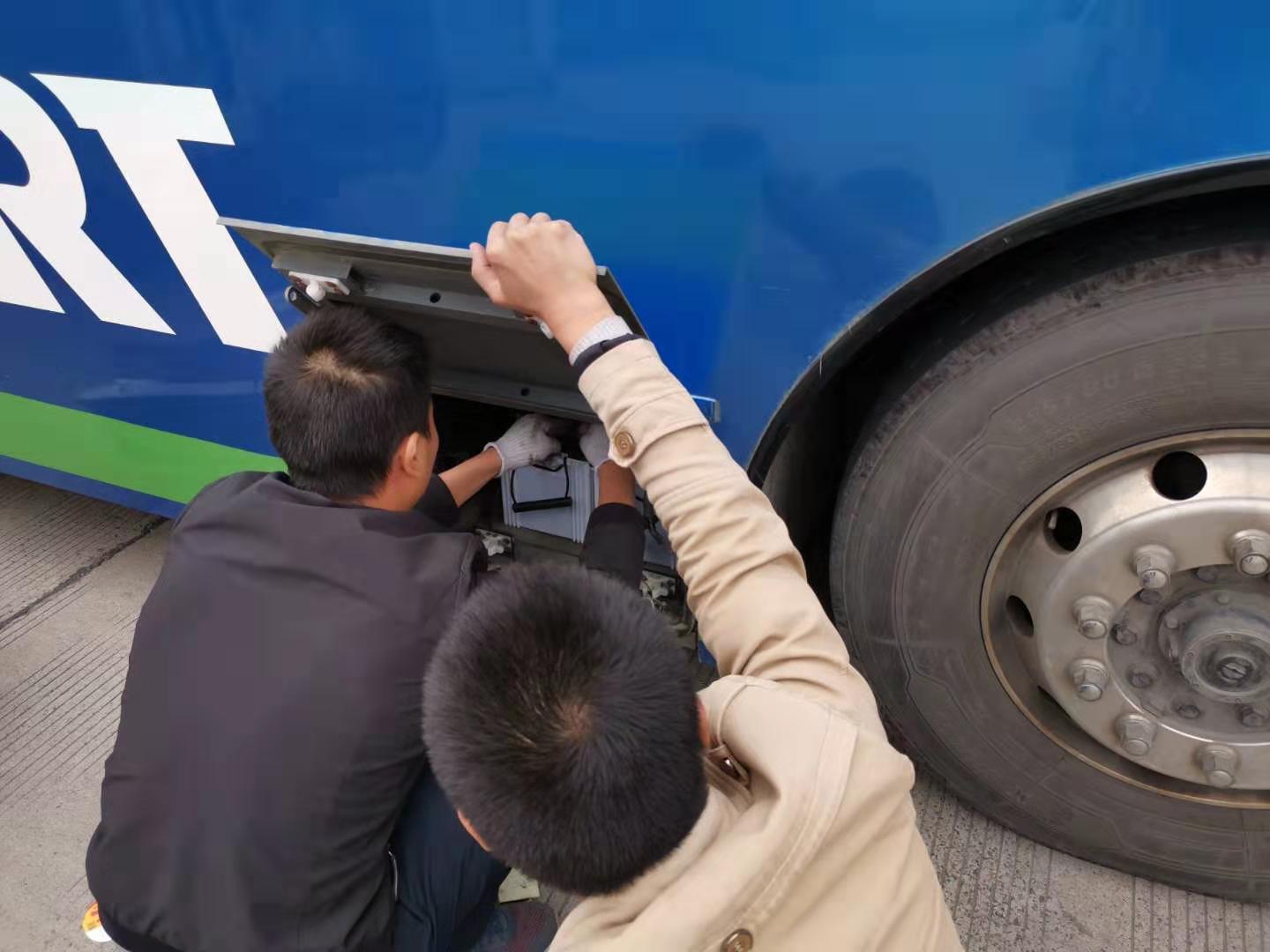 公交集團快速公交事業(yè)部開展車輛安全大整治工作