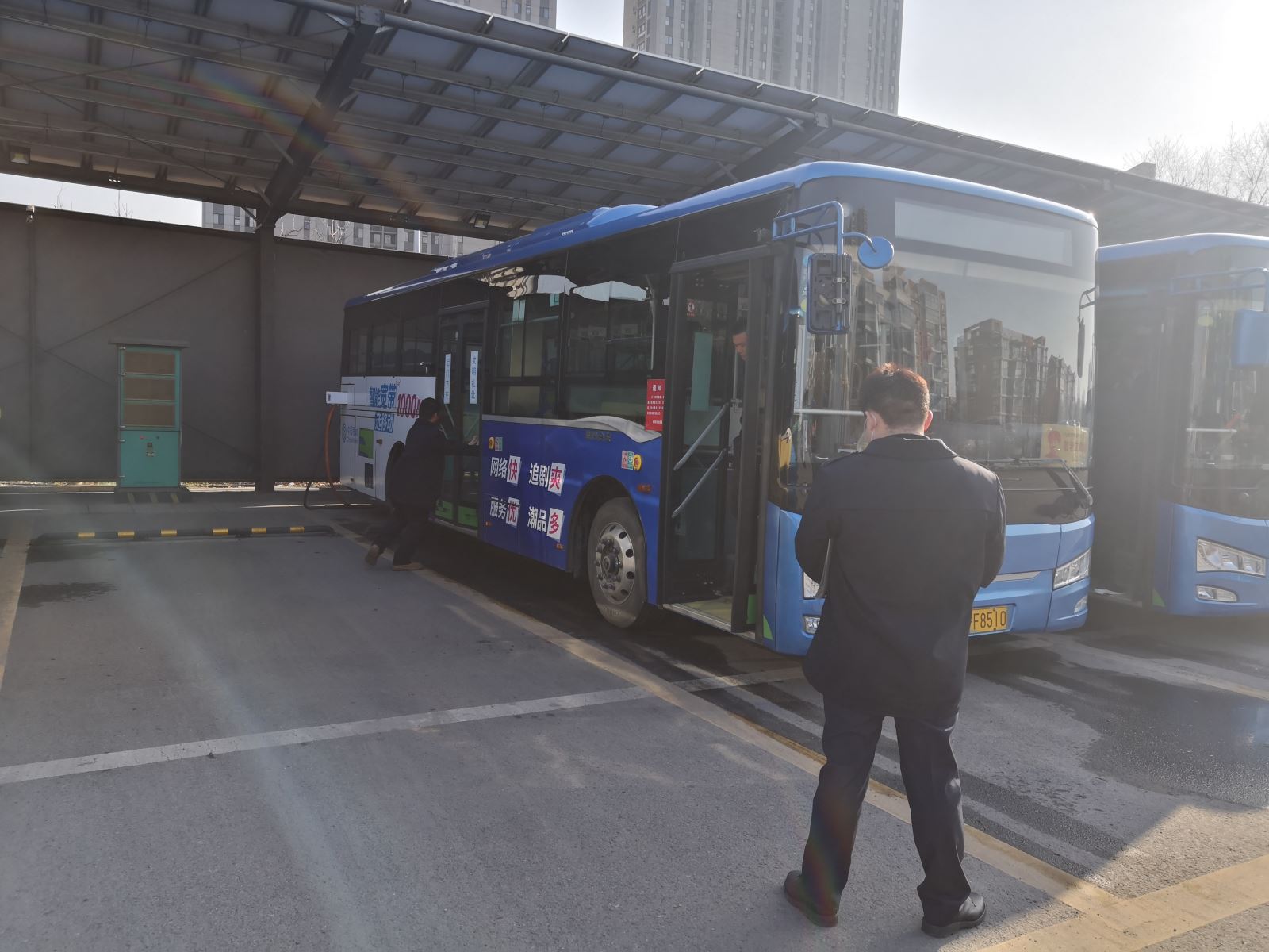 公交事業(yè)二部持續(xù)開展駕駛員應(yīng)急救援處置專項(xiàng)檢查