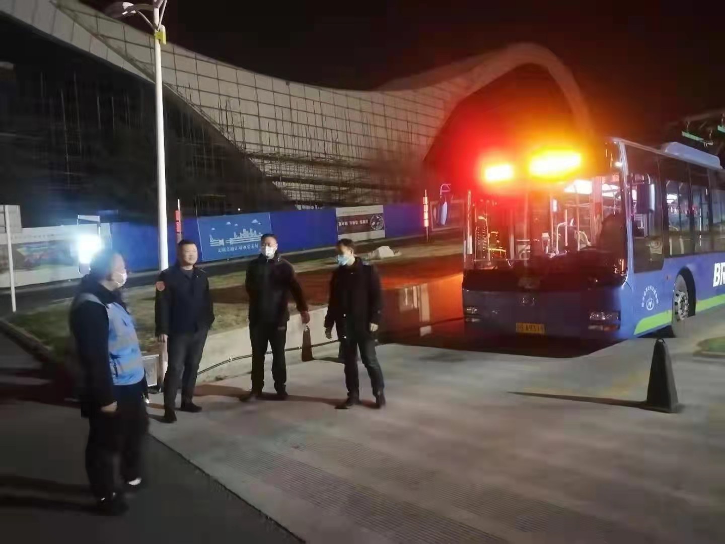 “查漏洞、揭問題、嚴(yán)整改” 快速公交事業(yè)部開展事故隱患大排查工作