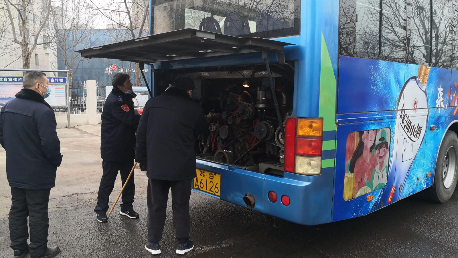 公交集團(tuán)公交事業(yè)二部開(kāi)展春運(yùn)前安全生產(chǎn)大檢查