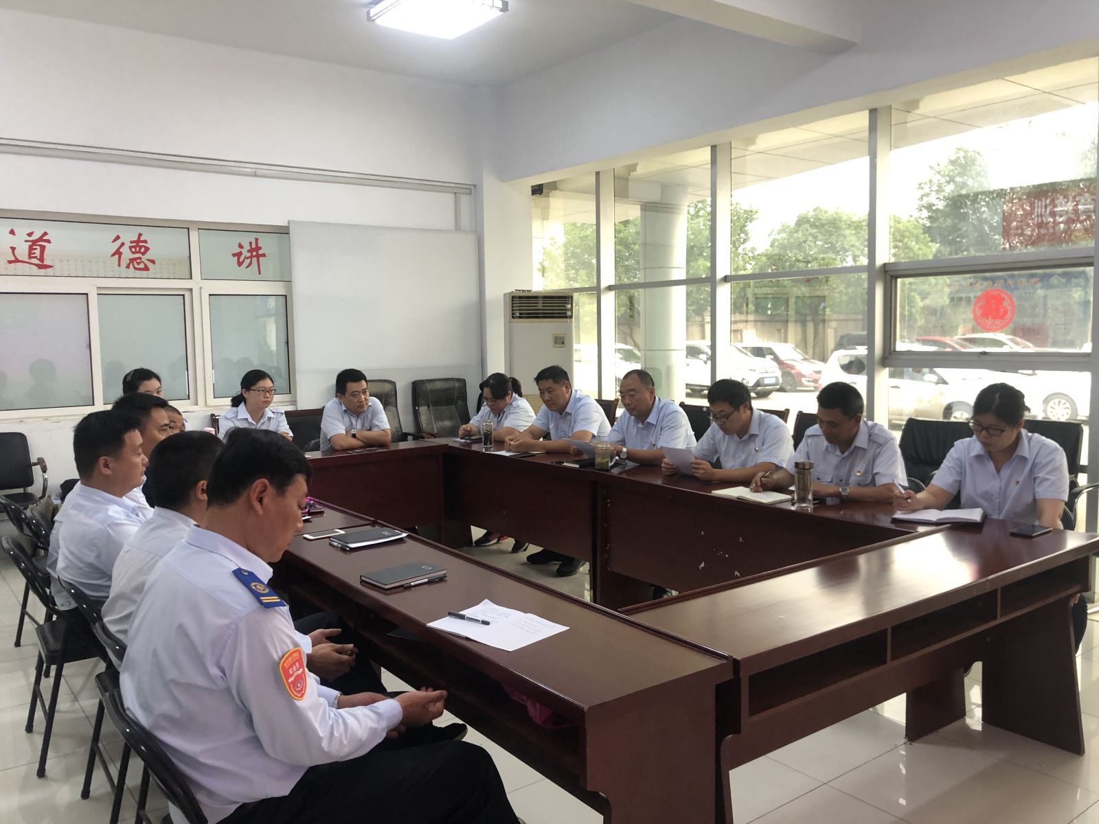 經(jīng)營發(fā)展事業(yè)部開展“牢記“三個不忘” 永葆初心本色”主題黨課