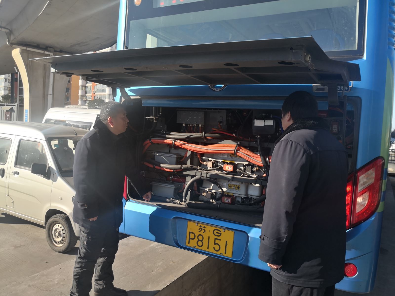 公交集團公交事業(yè)二部開展春運前安全生產大檢查