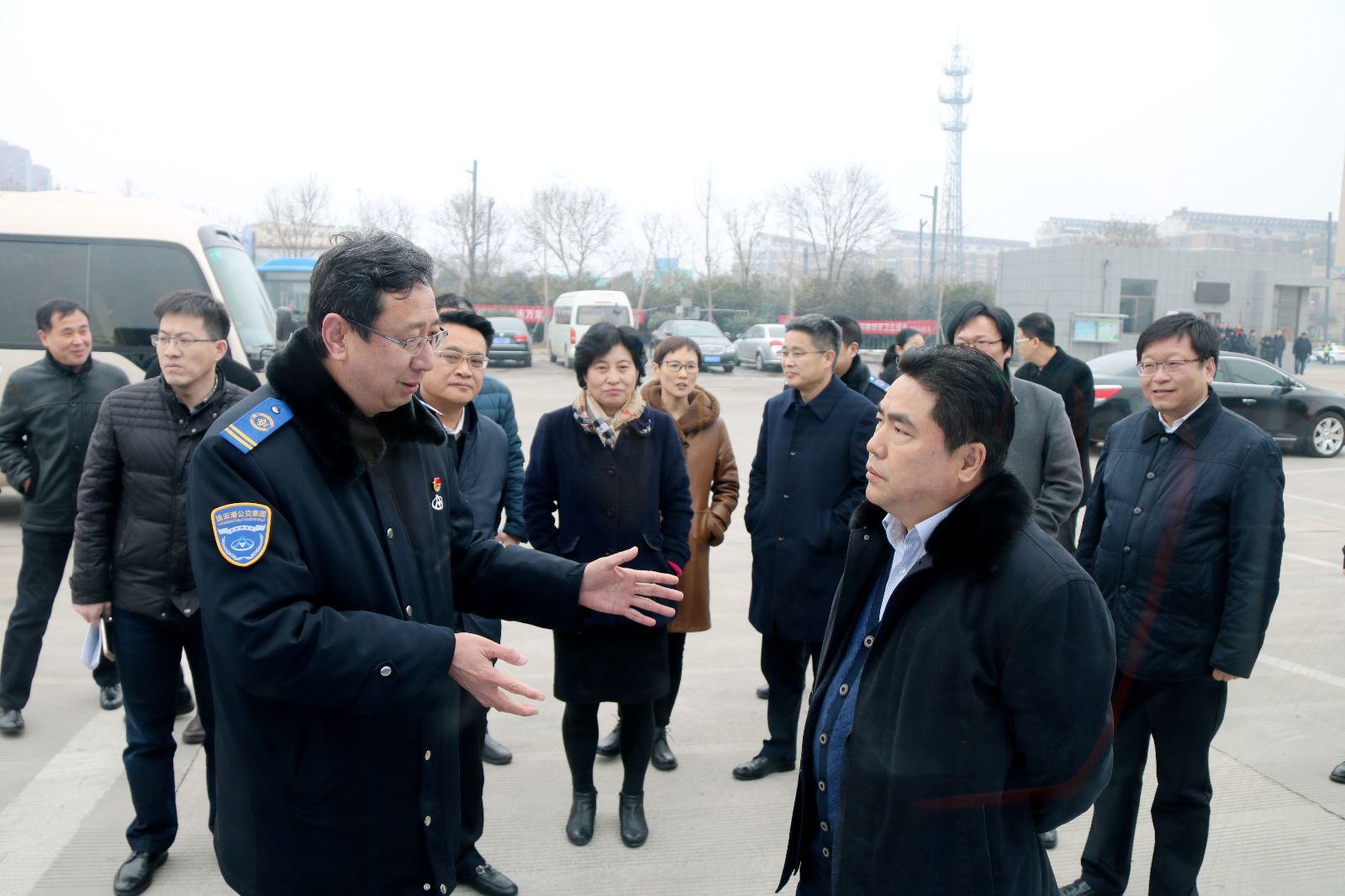 項雪龍市長一行赴公交集團(tuán)調(diào)研“方便連云港建設(shè)”