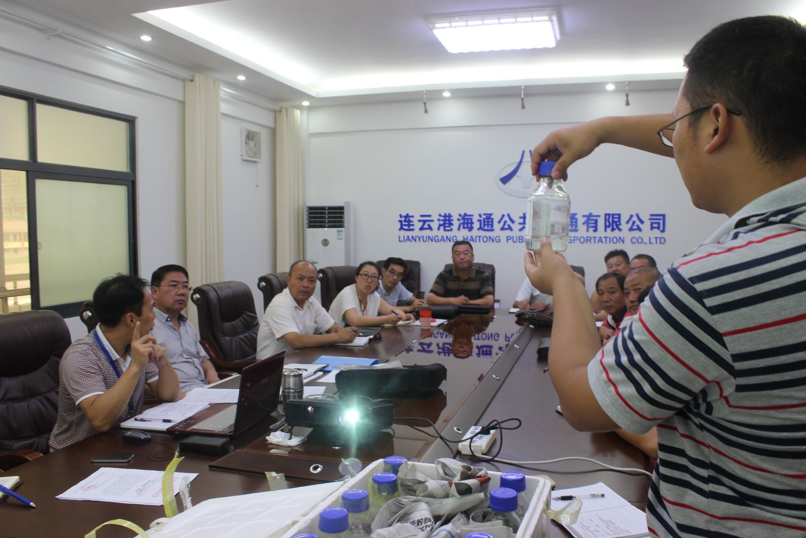 海通公交開展安管人員危險品識別培訓(xùn)