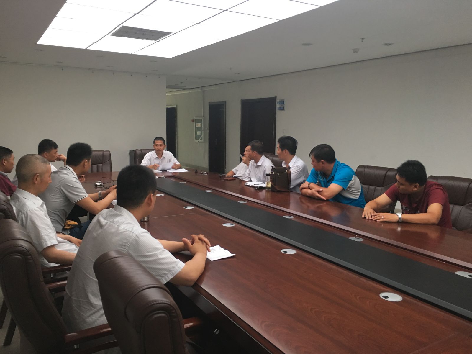 公交快速公司認(rèn)真開展駕駛員“一日三檢”操作技能競賽活動(dòng)