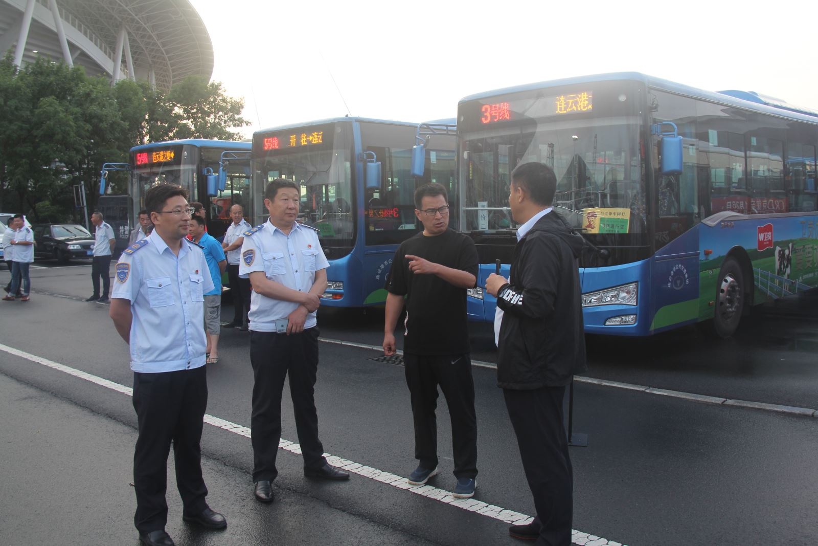 暴雨碰上連云港之夏 公交安全運(yùn)營(yíng)滿分交卷