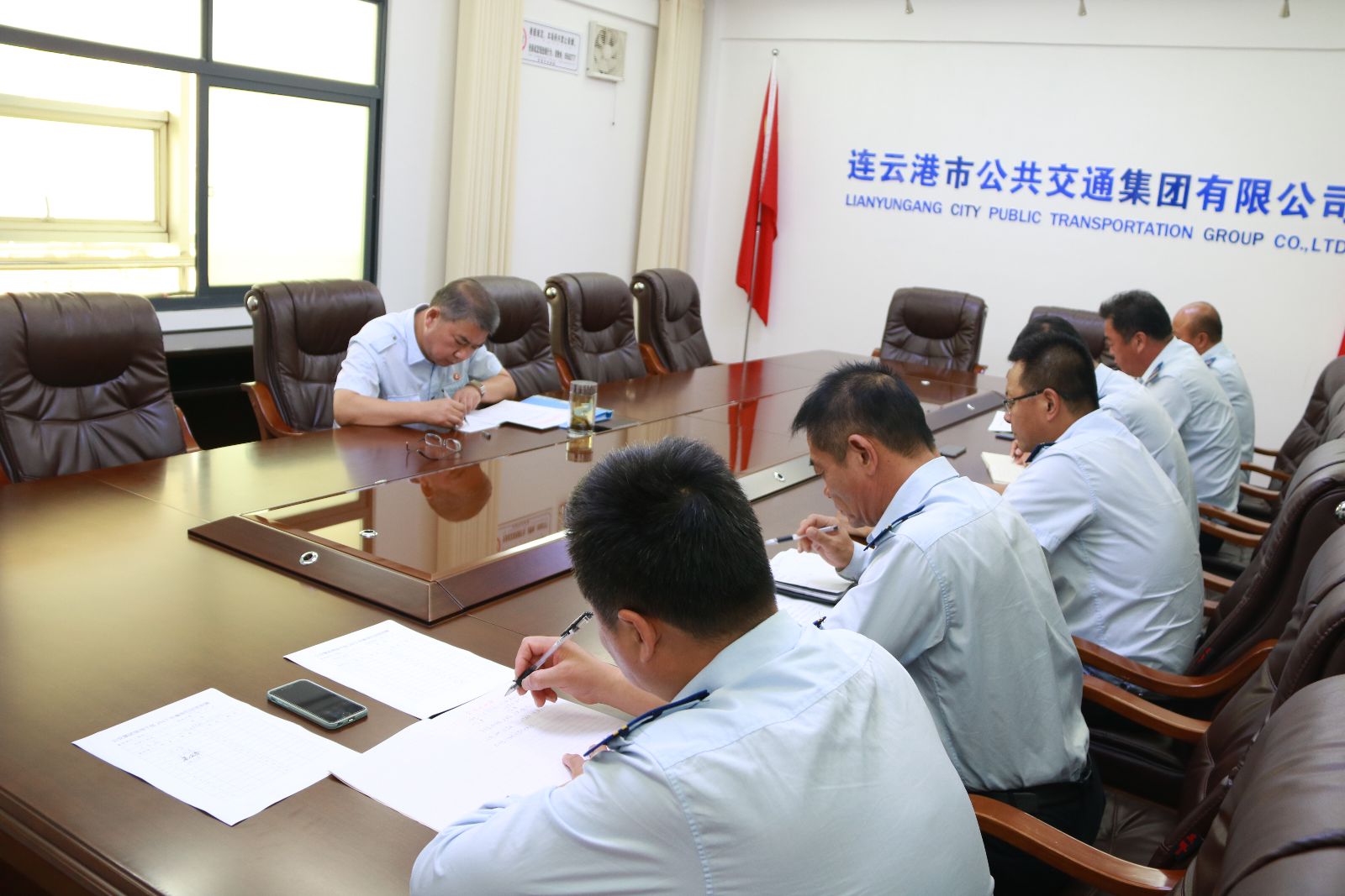 公交集團(tuán)維修公司、大浦保養(yǎng)廠開展領(lǐng)導(dǎo)干部廉政約談