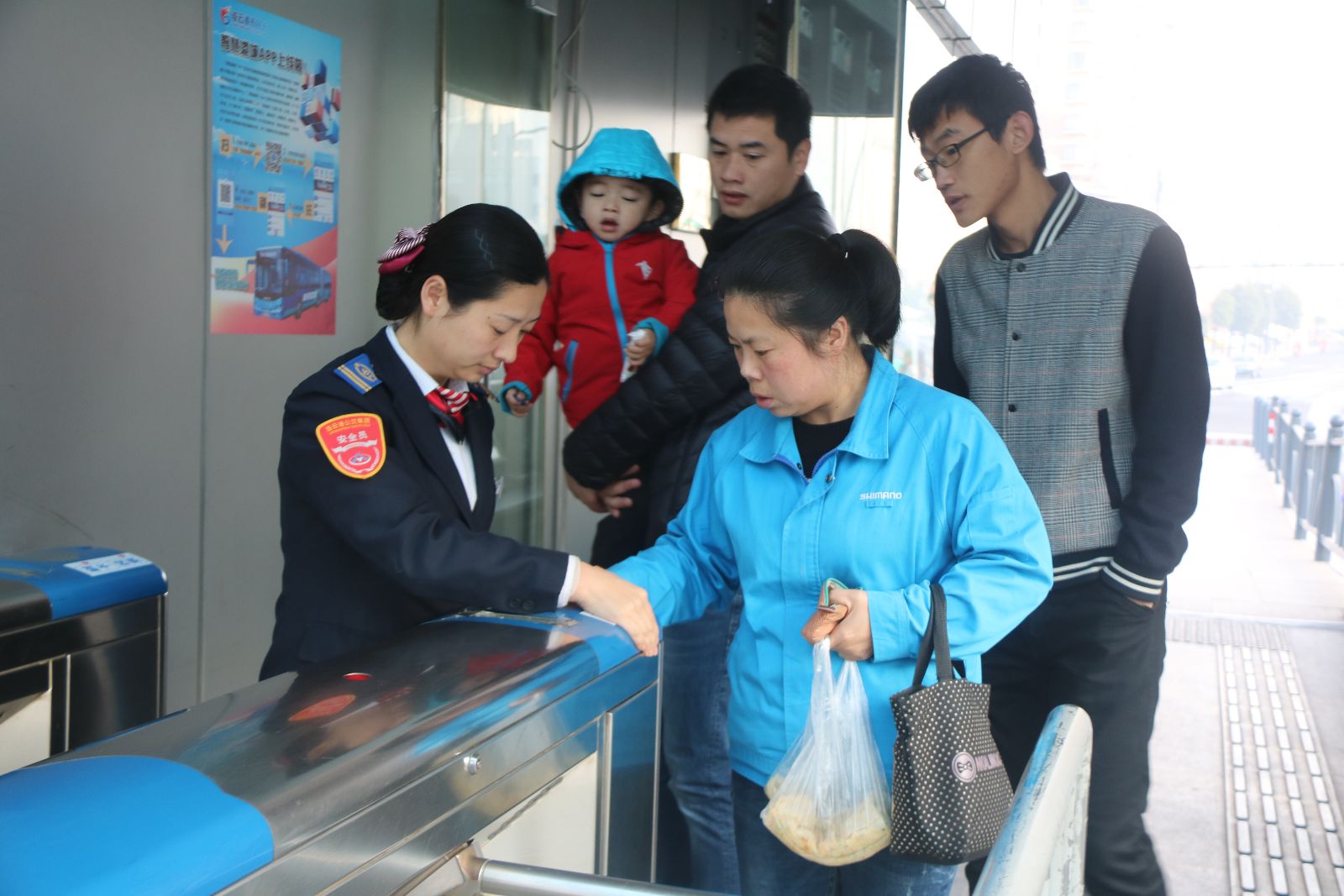 創(chuàng)文創(chuàng)衛(wèi)，我們一直在路上