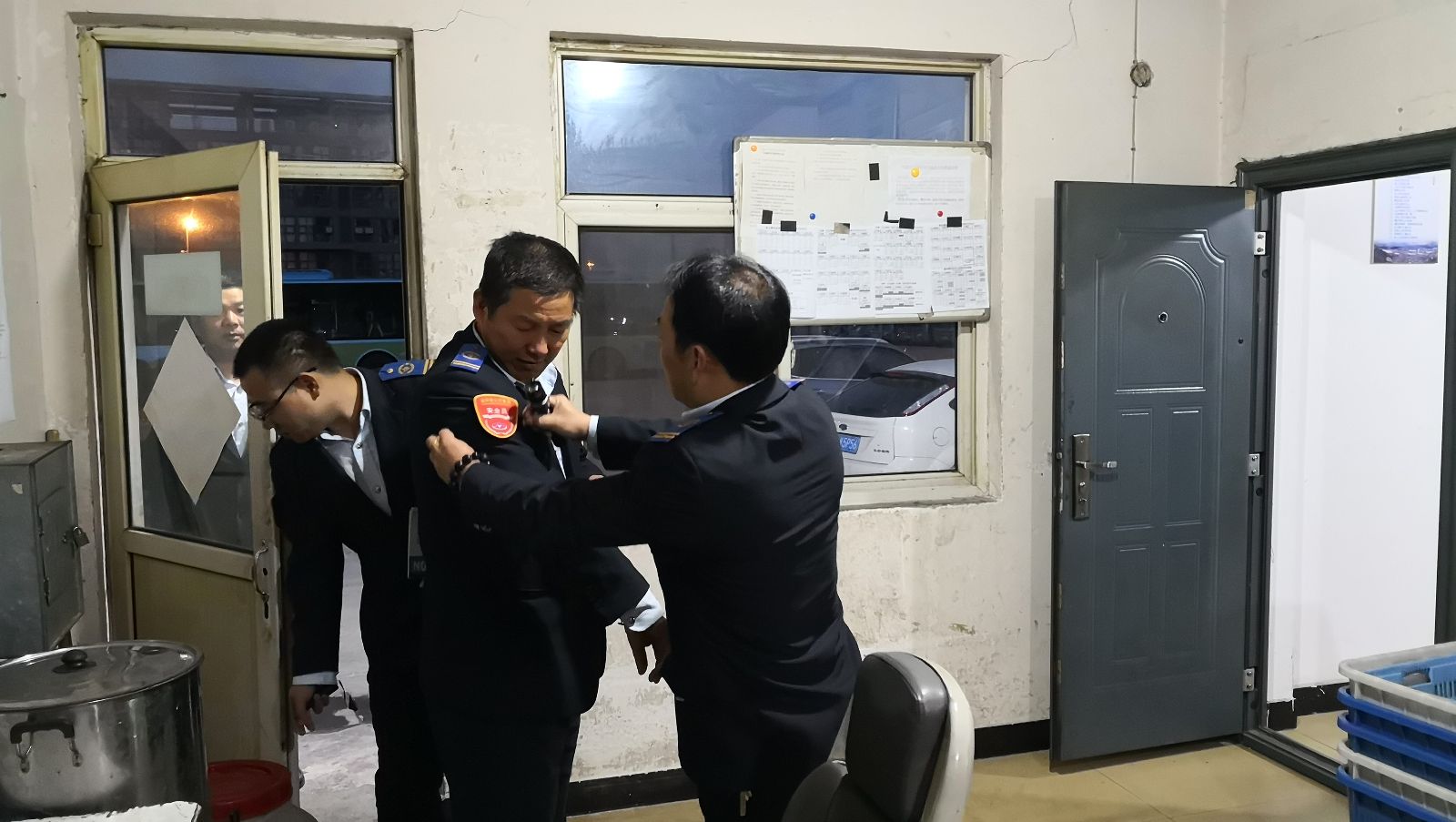 公交集團(tuán)快速公司開(kāi)展安全大檢查活動(dòng)