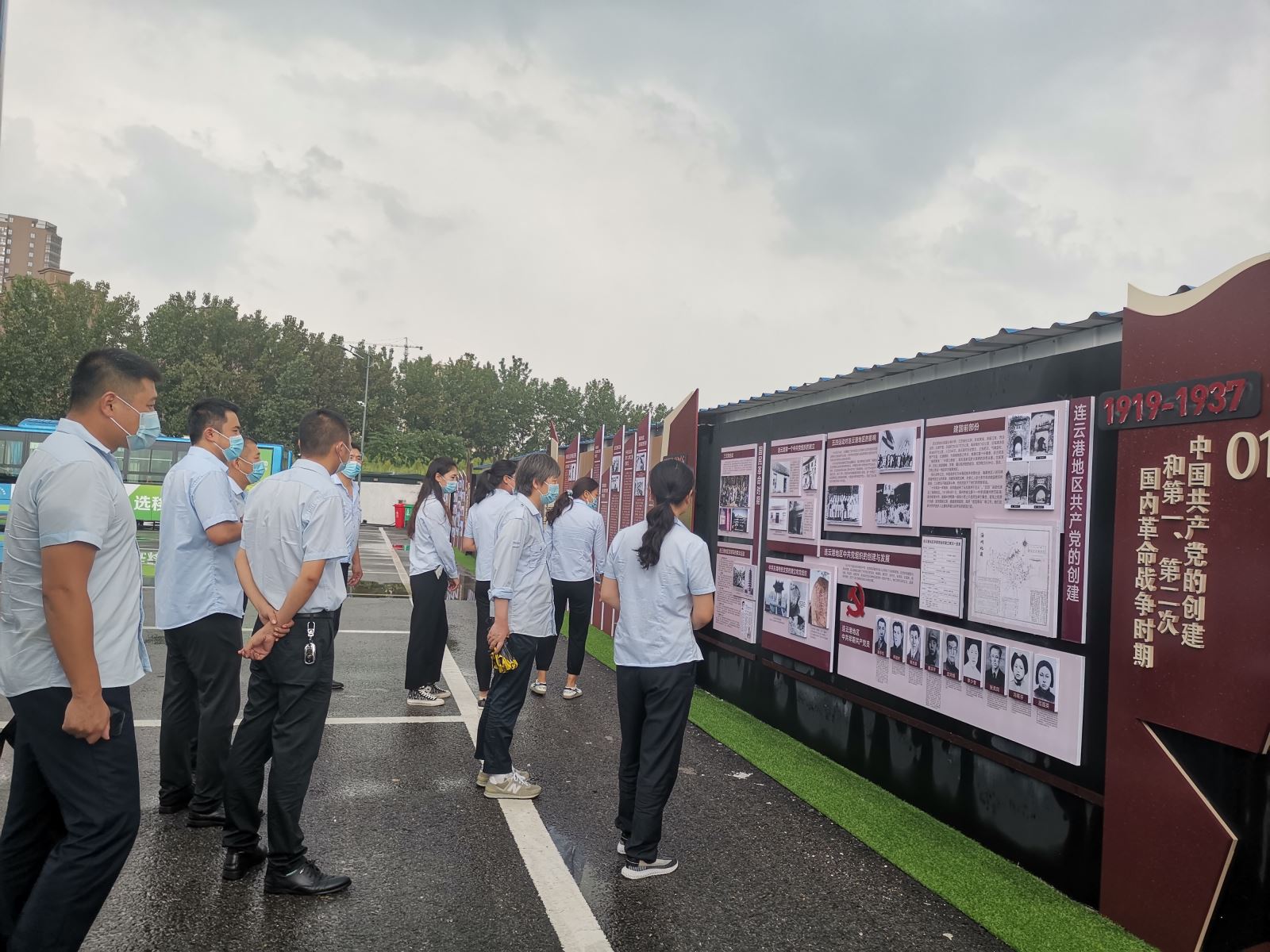 公交集團公交事業(yè)二部到公交事業(yè)一部“紅色公交場站”參觀學習