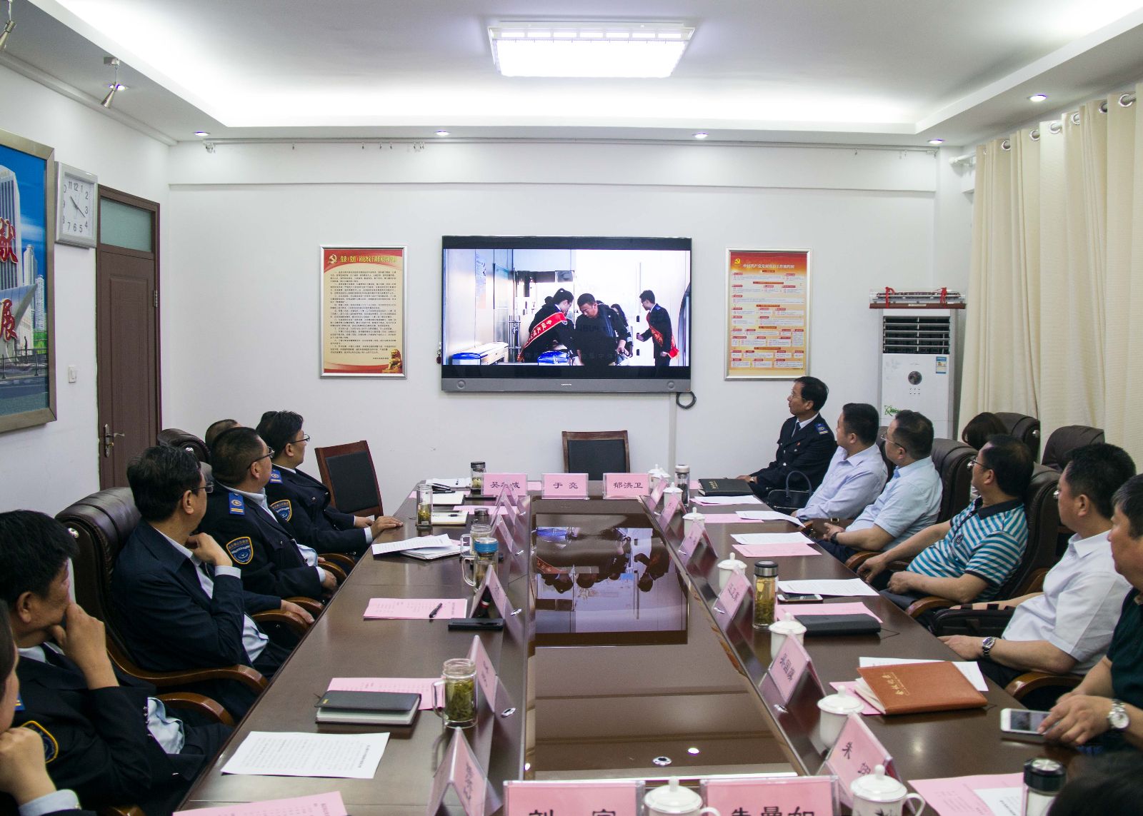 宿遷公交一行到連云港市公交集團(tuán)交流學(xué)習(xí)