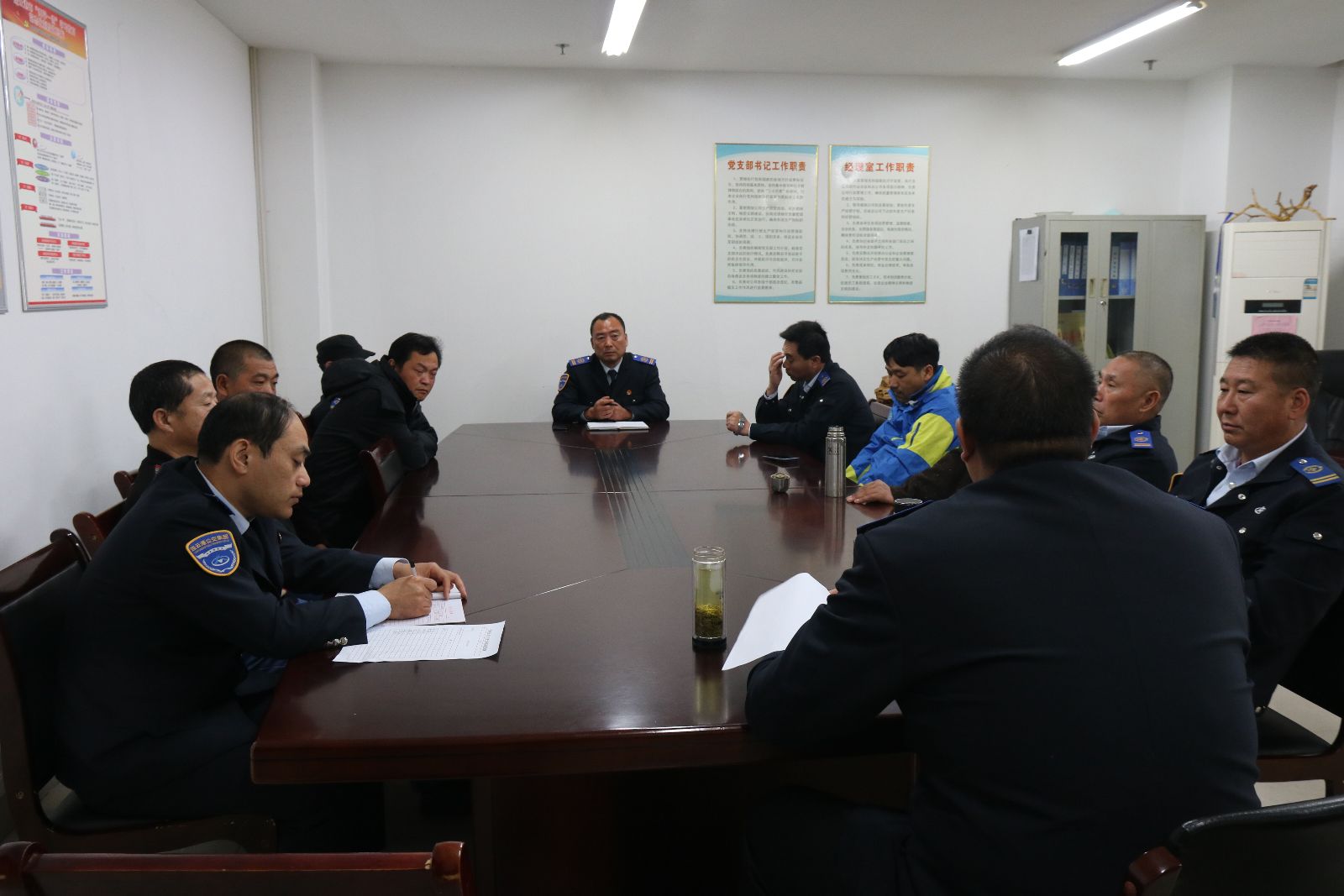 公交海州公司對(duì)門衛(wèi)開(kāi)展崗位再培訓(xùn)教育