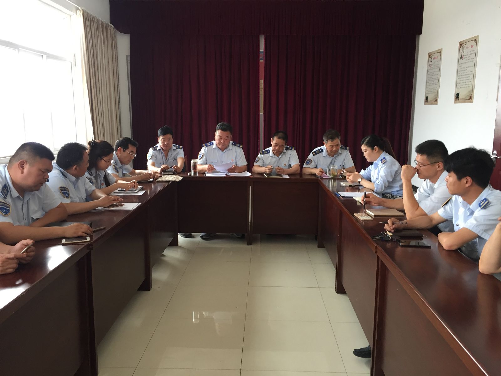 公交集團(tuán)汽服公司開展“我與企業(yè)共成長(zhǎng)”討論會(huì)議